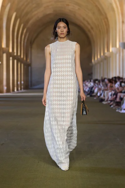 Look 22